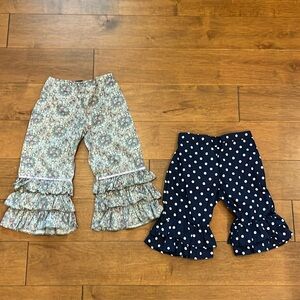 Ruffle Bottom Pants Bundle of 2 Size 4 and estimated size 4 ADORABLE